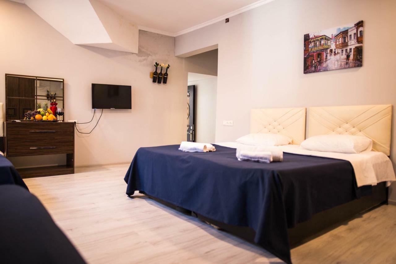 Central Apart-Hotel Batum Dış mekan fotoğraf