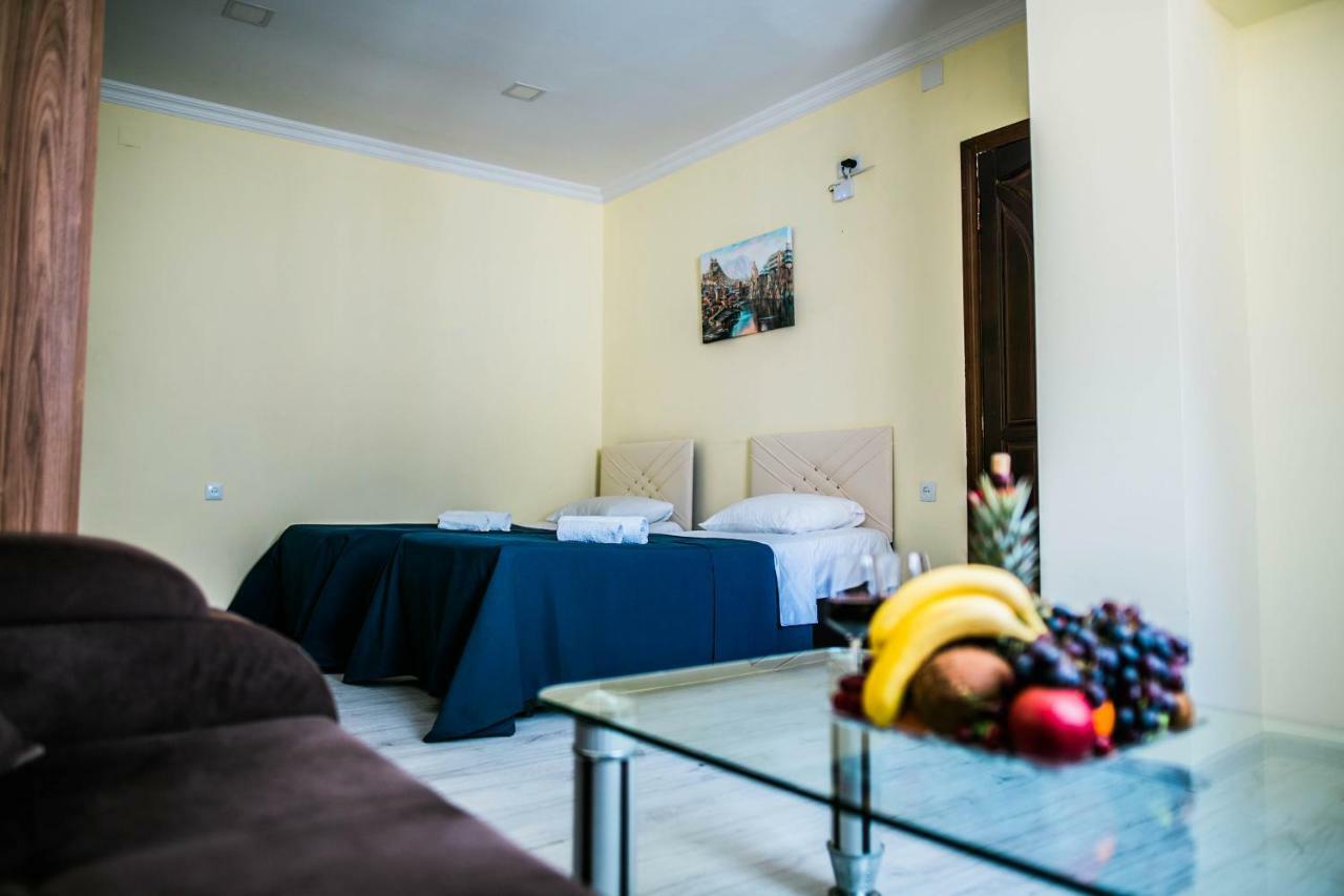 Central Apart-Hotel Batum Dış mekan fotoğraf