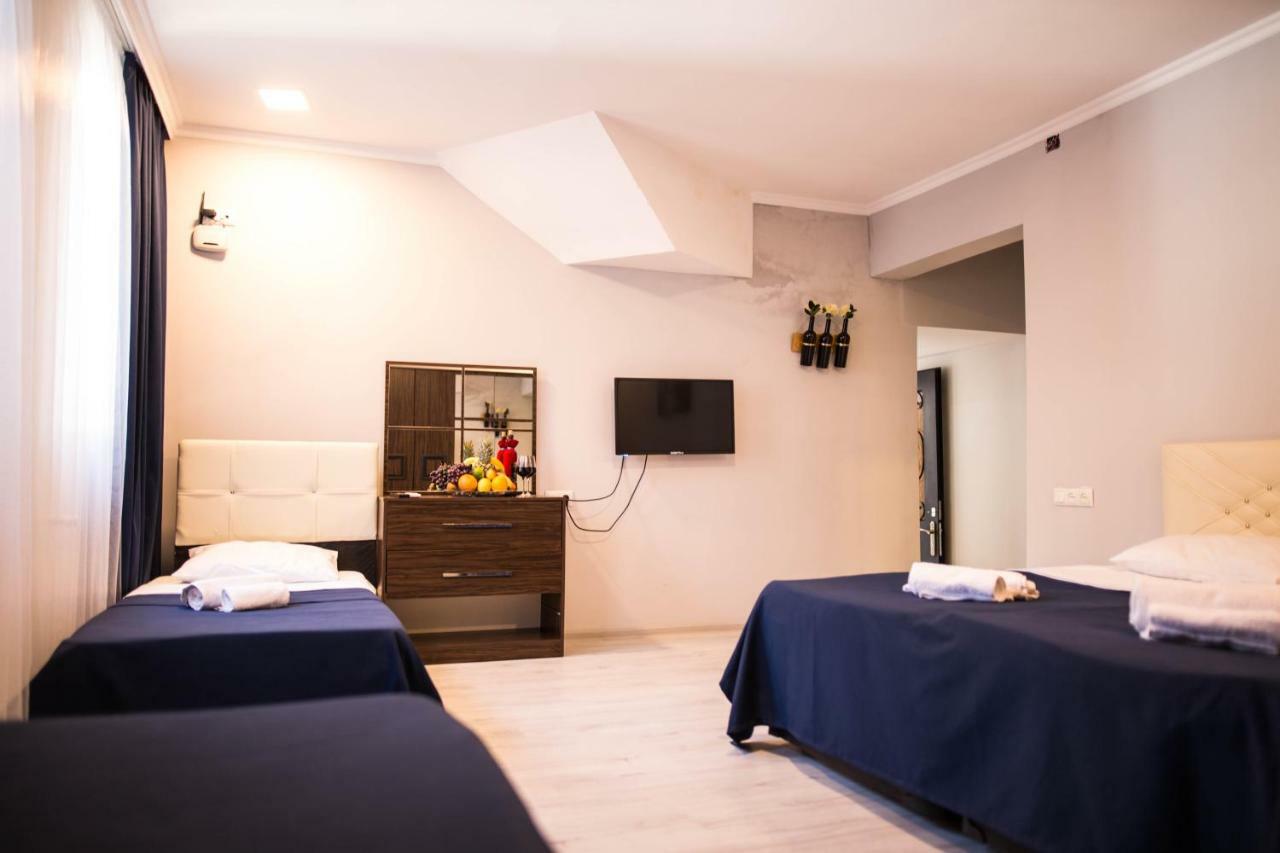 Central Apart-Hotel Batum Dış mekan fotoğraf