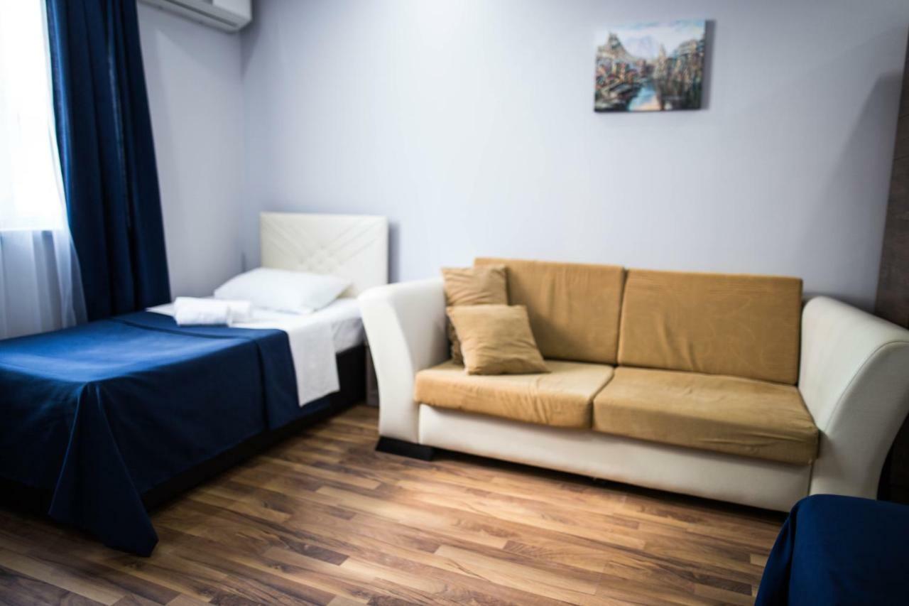 Central Apart-Hotel Batum Dış mekan fotoğraf
